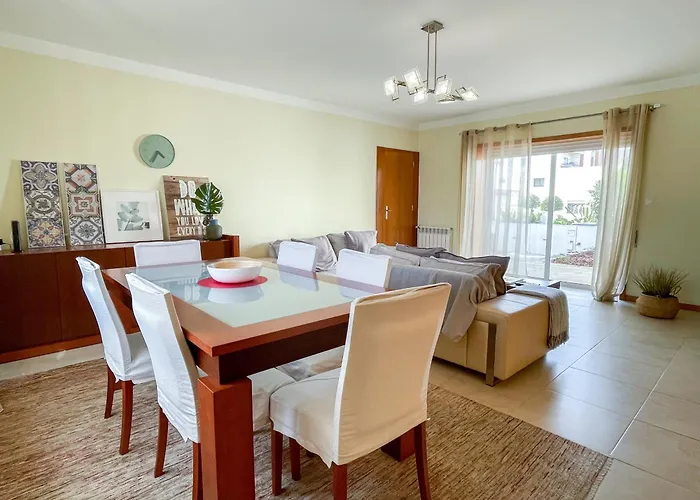 Cozy & Calm House Овар